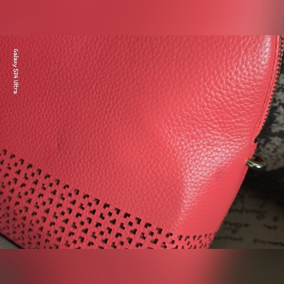 Kate Spade Wakefield Lane Carli satchel in a bright coral GUC - Picture 12 of 17